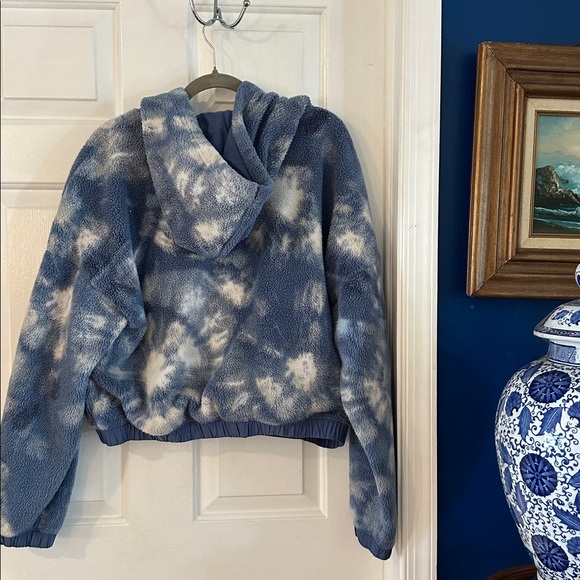 Women’s Aerie Offline Blue Tie-Dye Sherpa Fleece Full Zip Cropped Hoodie Size XL - Picture 7 of 10